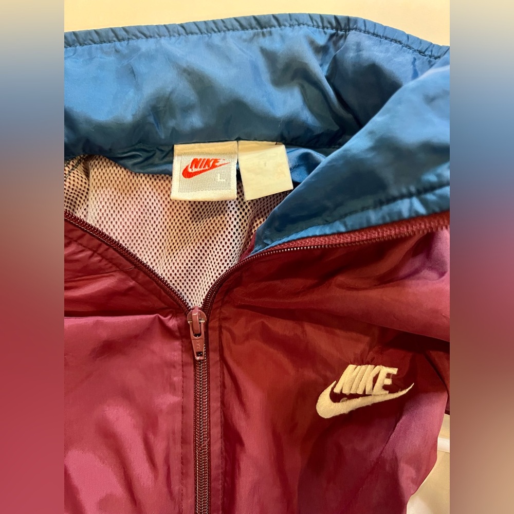 Authentic vintage Nike tracksuit set from the late 80s / early 90s. - Picture 5 of 15